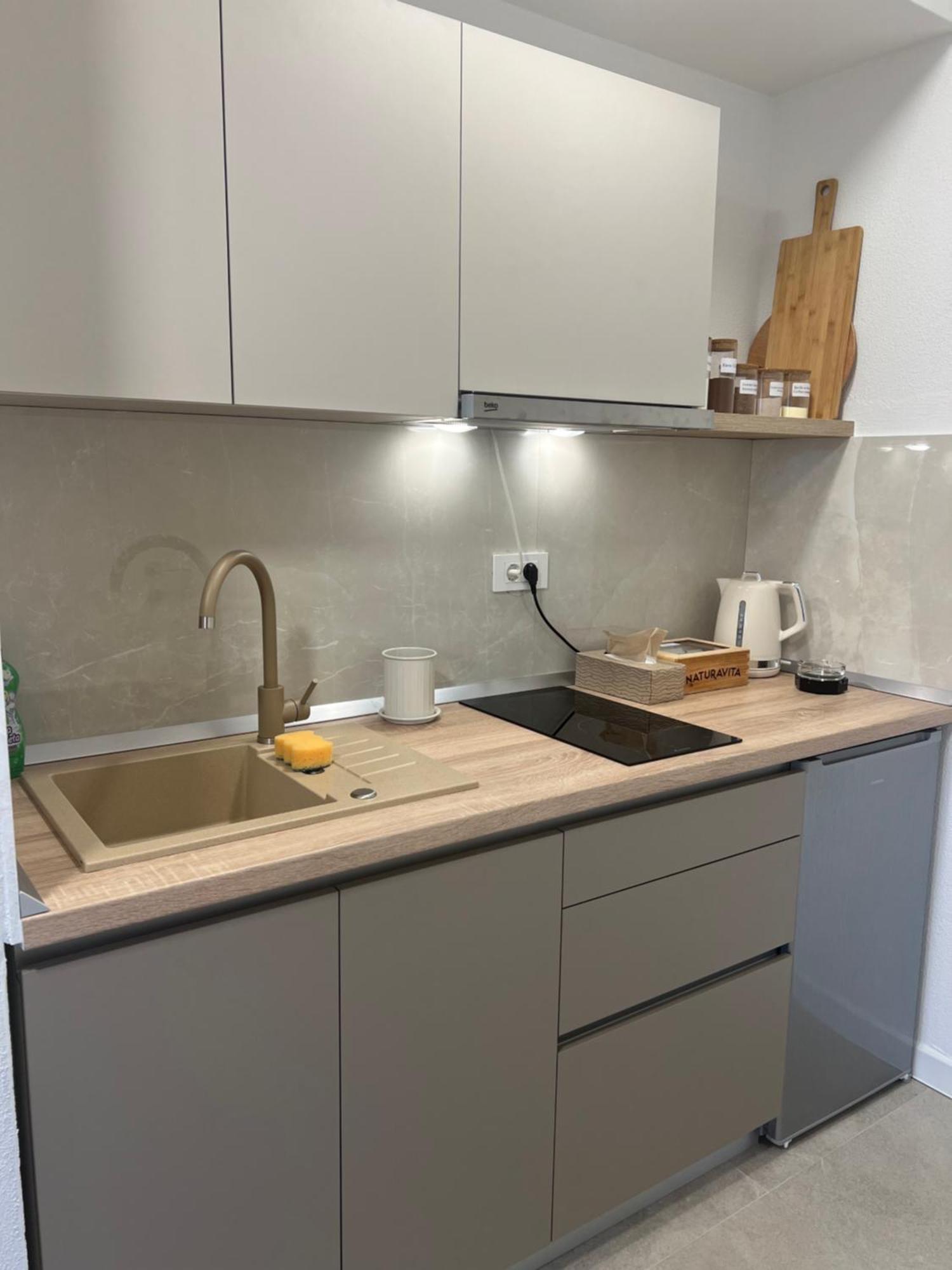Rooms & Apartment Perak Kutjevo Exterior photo